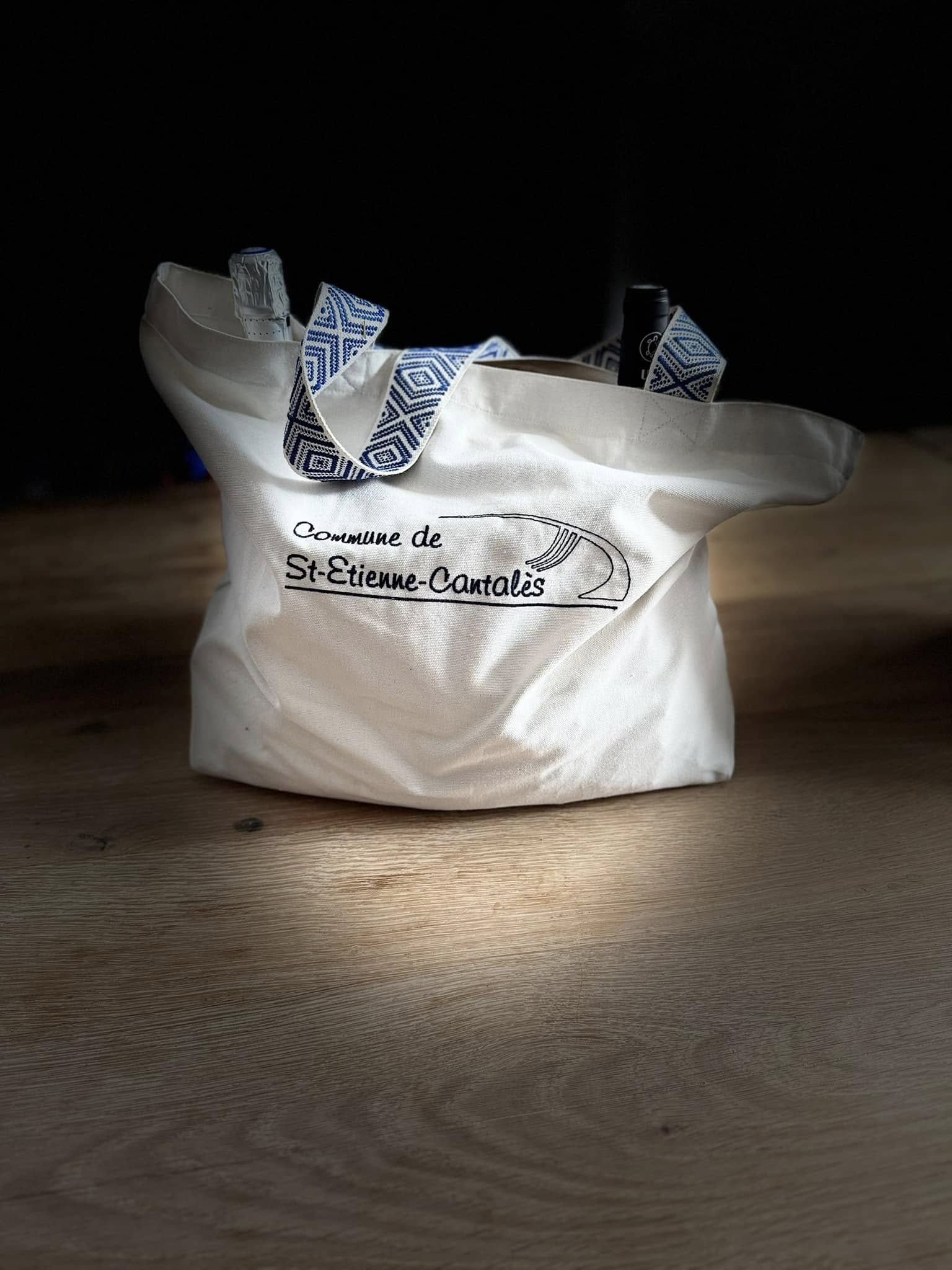 Solidarité à Saint-Etienne-Cantalès !